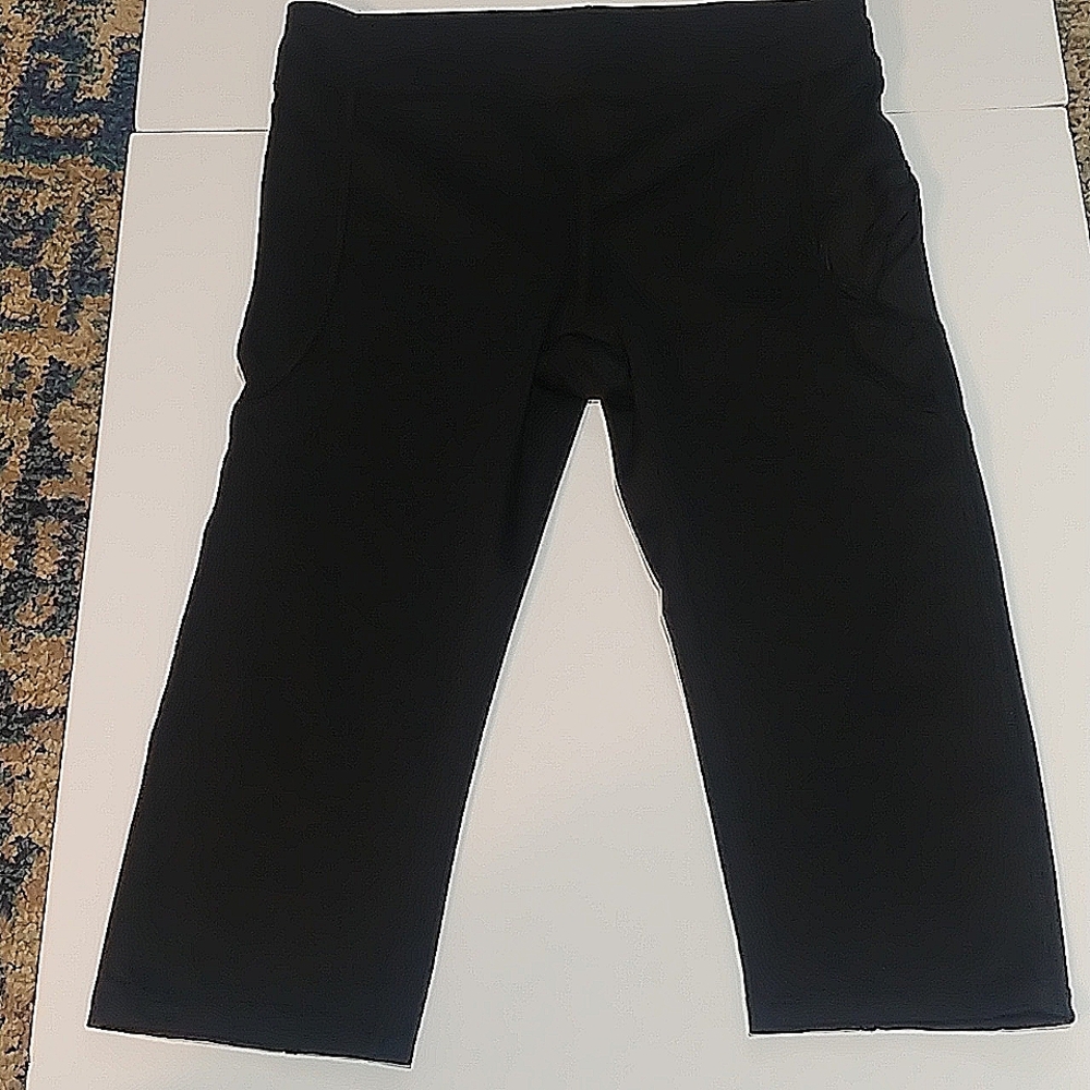 ❤6 for $12 forever 21 Cropped Yoga Pants Leggings